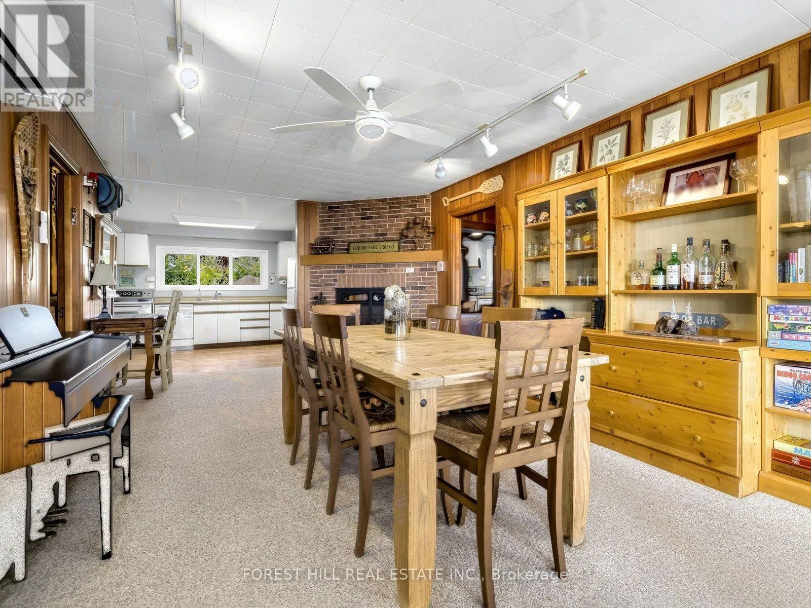 989 LITTLE CEDAR AVENUE