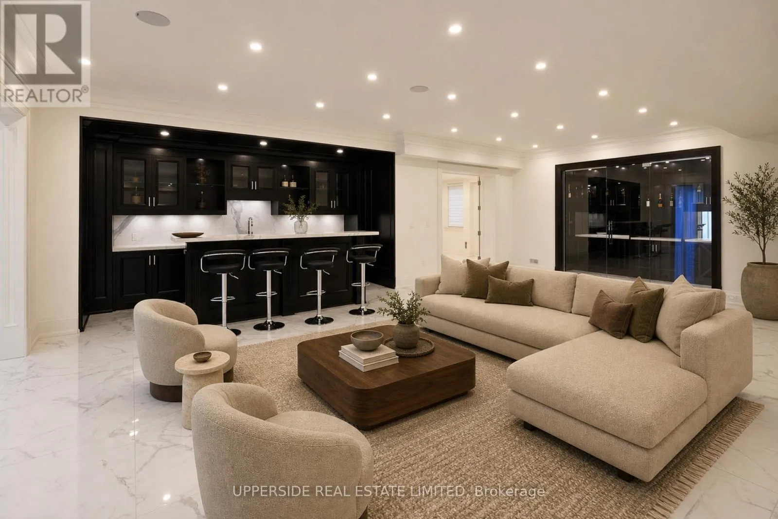 28 THORNRIDGE DRIVE