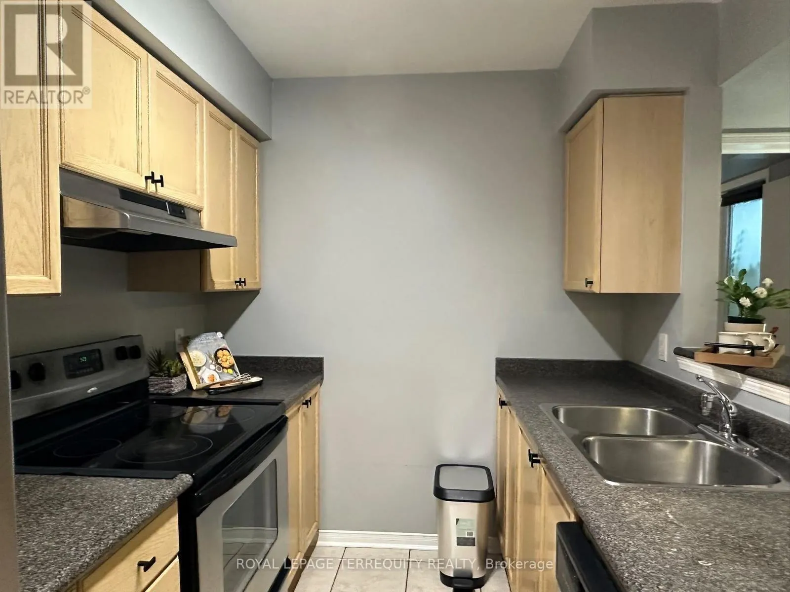 41 - 2265 BUR OAK AVENUE
