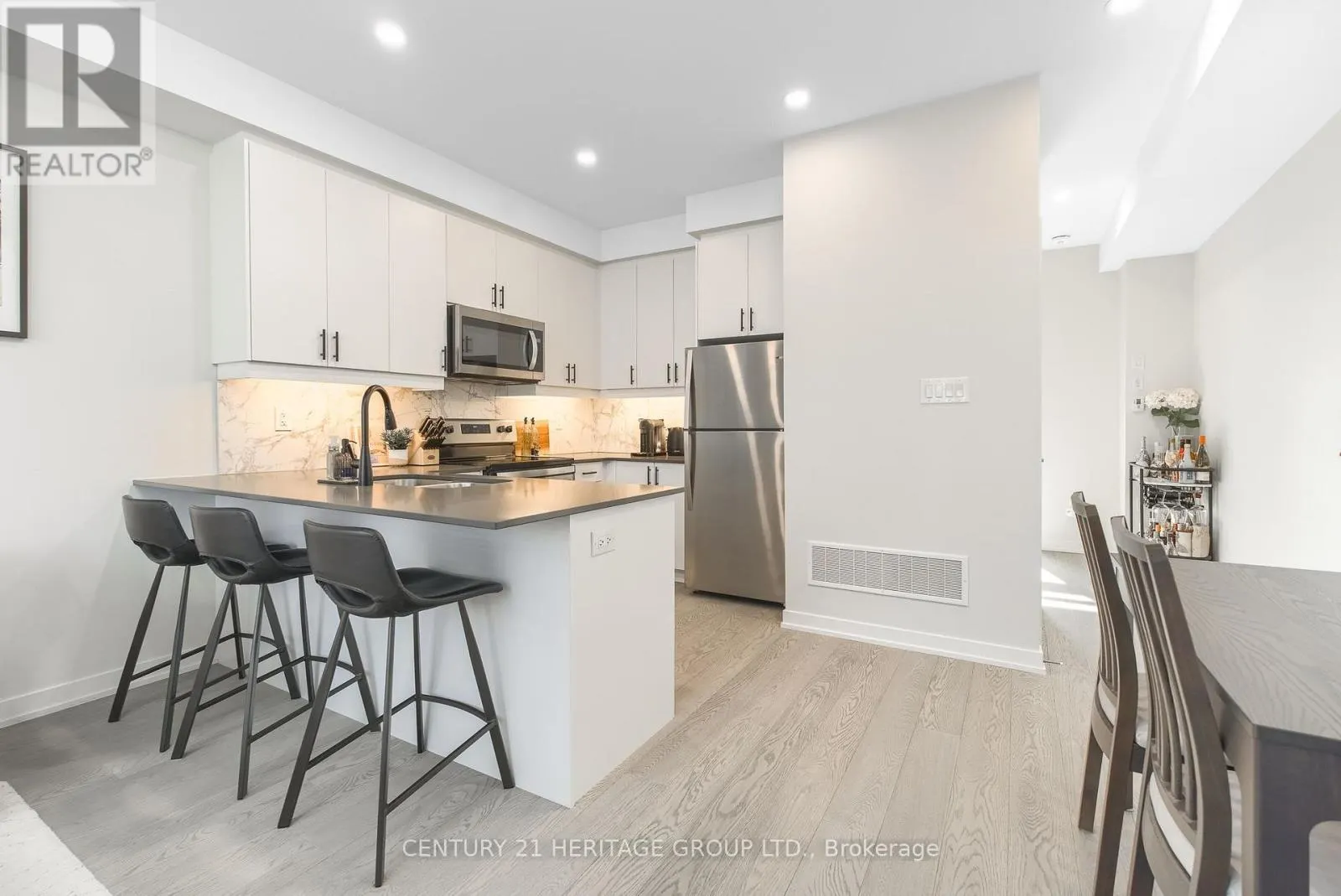 44 SAINTFIELD DRIVE