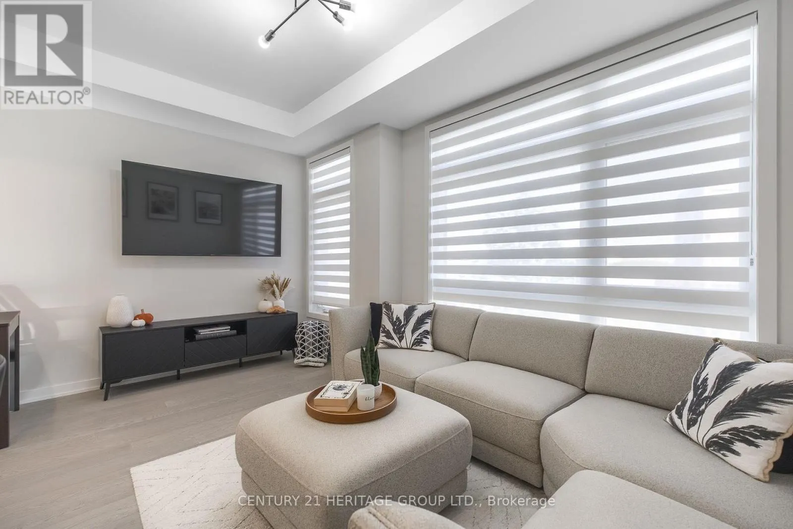 44 SAINTFIELD DRIVE