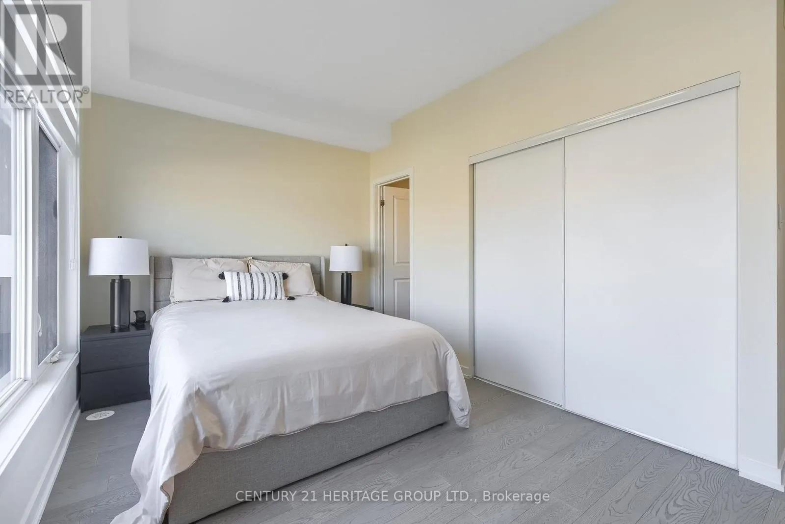 44 SAINTFIELD DRIVE