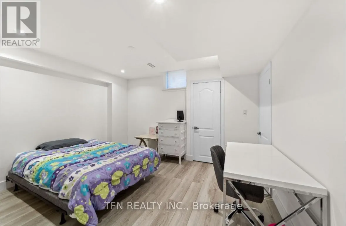 ROOM #1 - 17 CAMDEN DRIVE