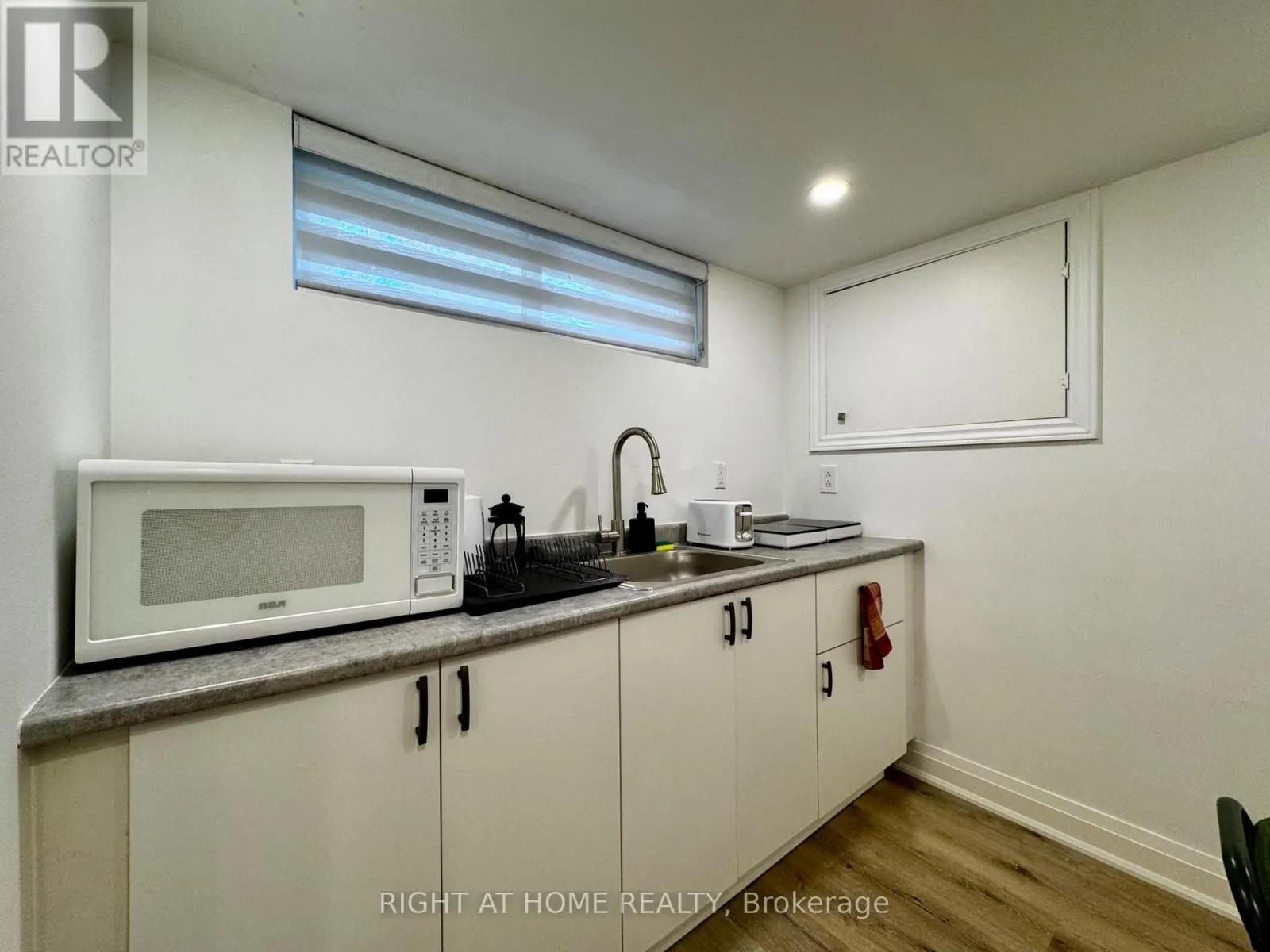 246 ZELDA CRESCENT