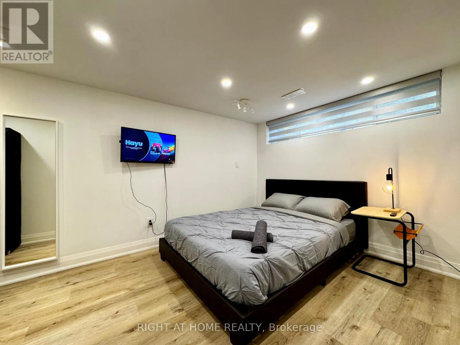 246 ZELDA CRESCENT