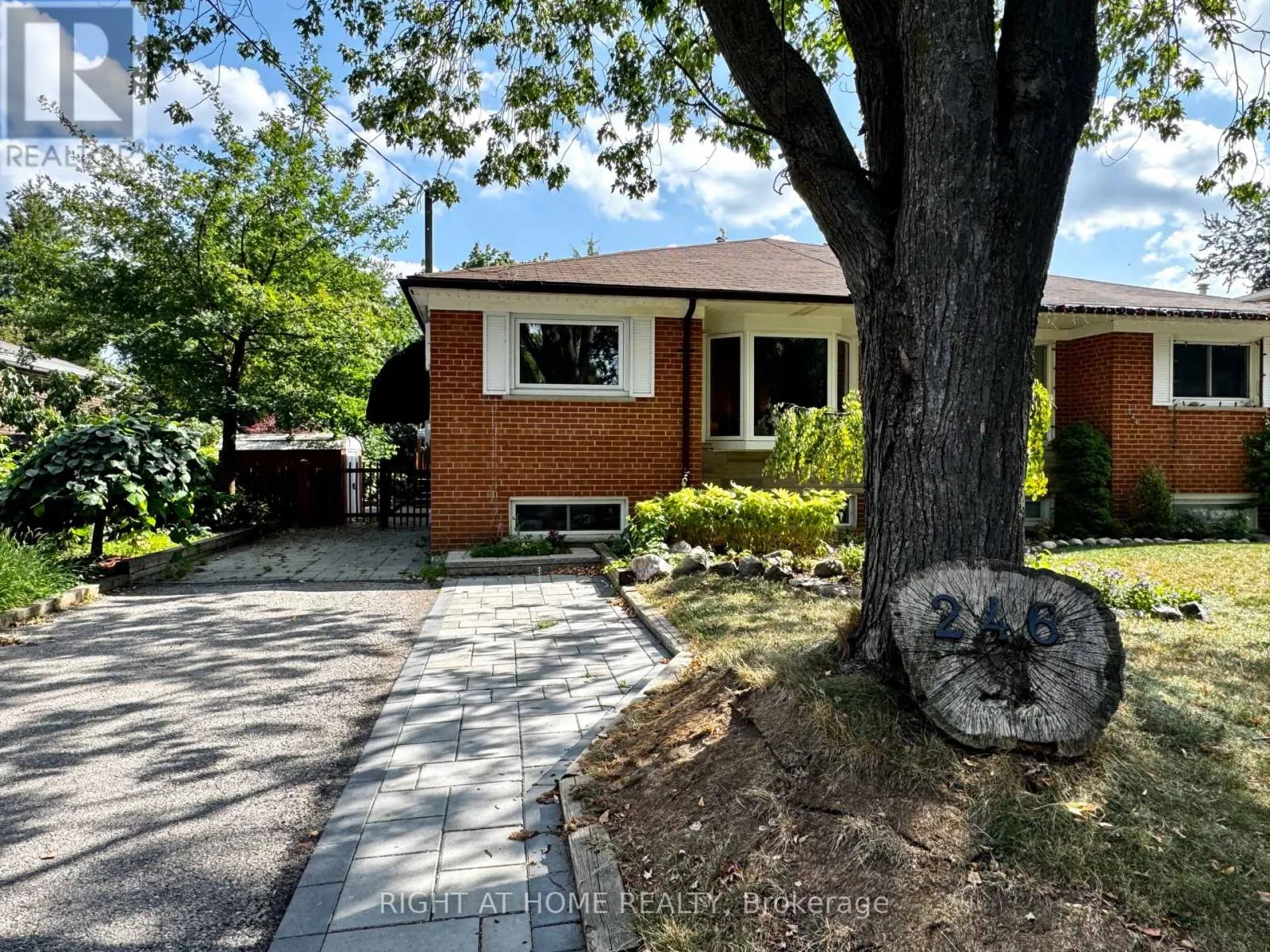 246 ZELDA CRESCENT