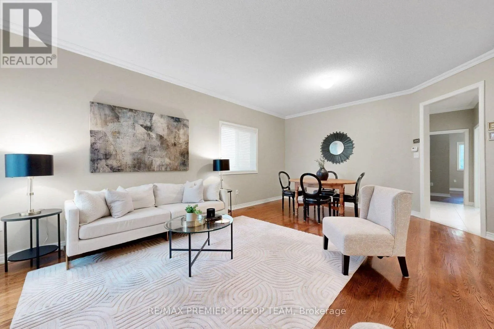93 CACHET HILL CRESCENT