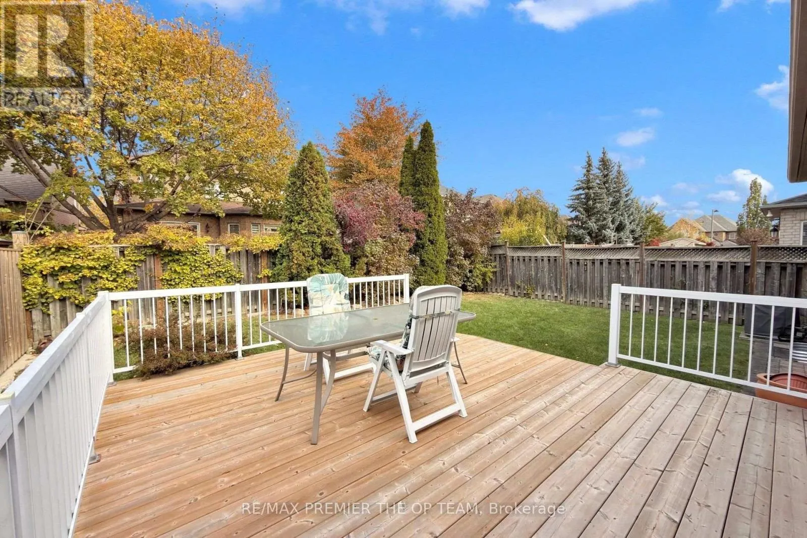 93 CACHET HILL CRESCENT