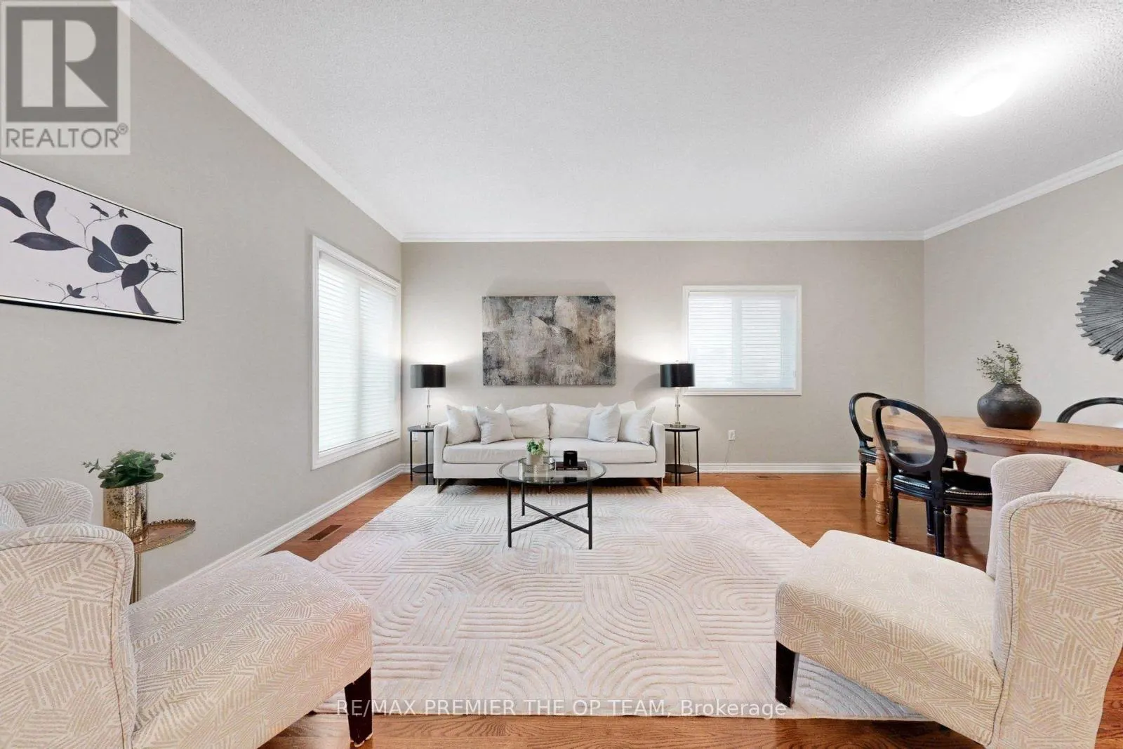 93 CACHET HILL CRESCENT