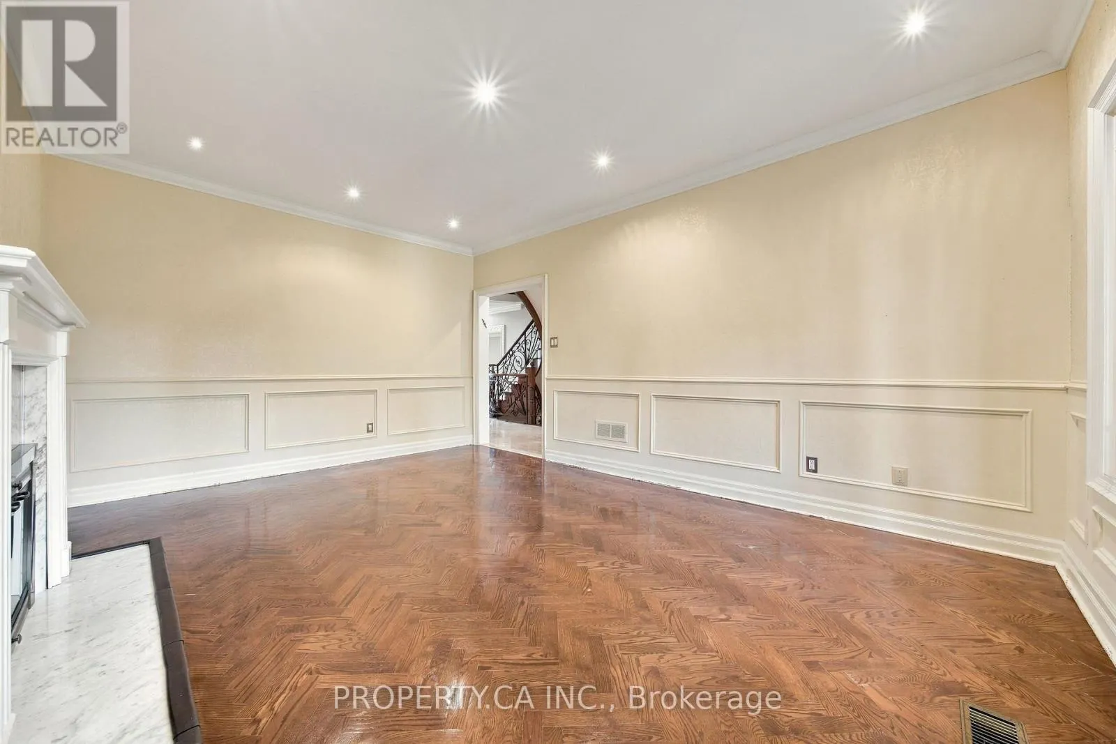 12 KING HIGH DRIVE