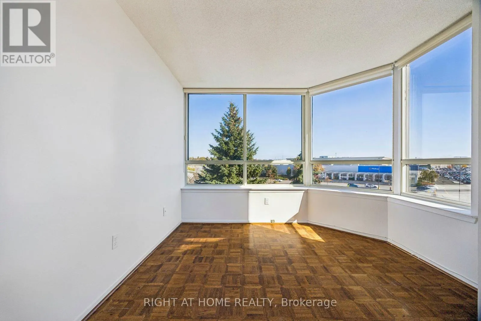 518 - 25 AUSTIN DRIVE
