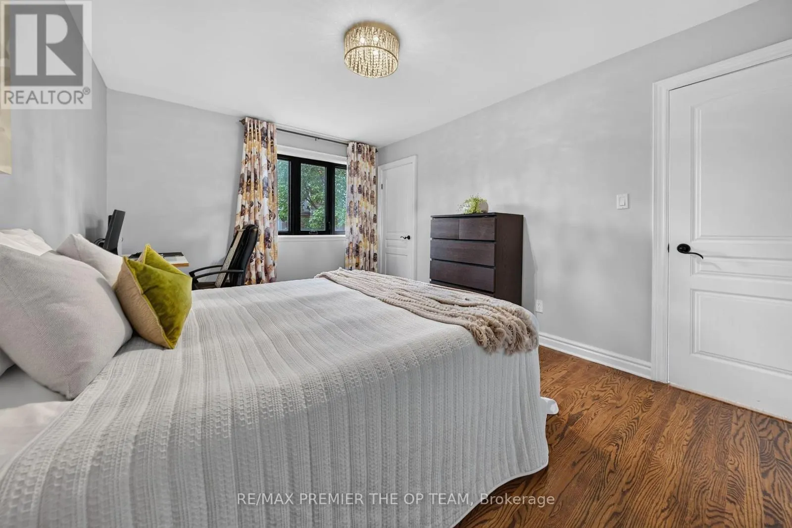 155 DIANAWOOD RIDGE