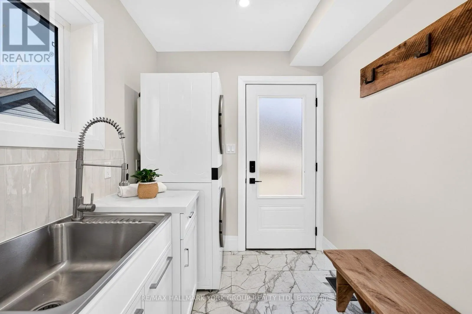 385 CONCESSION 2 ROAD