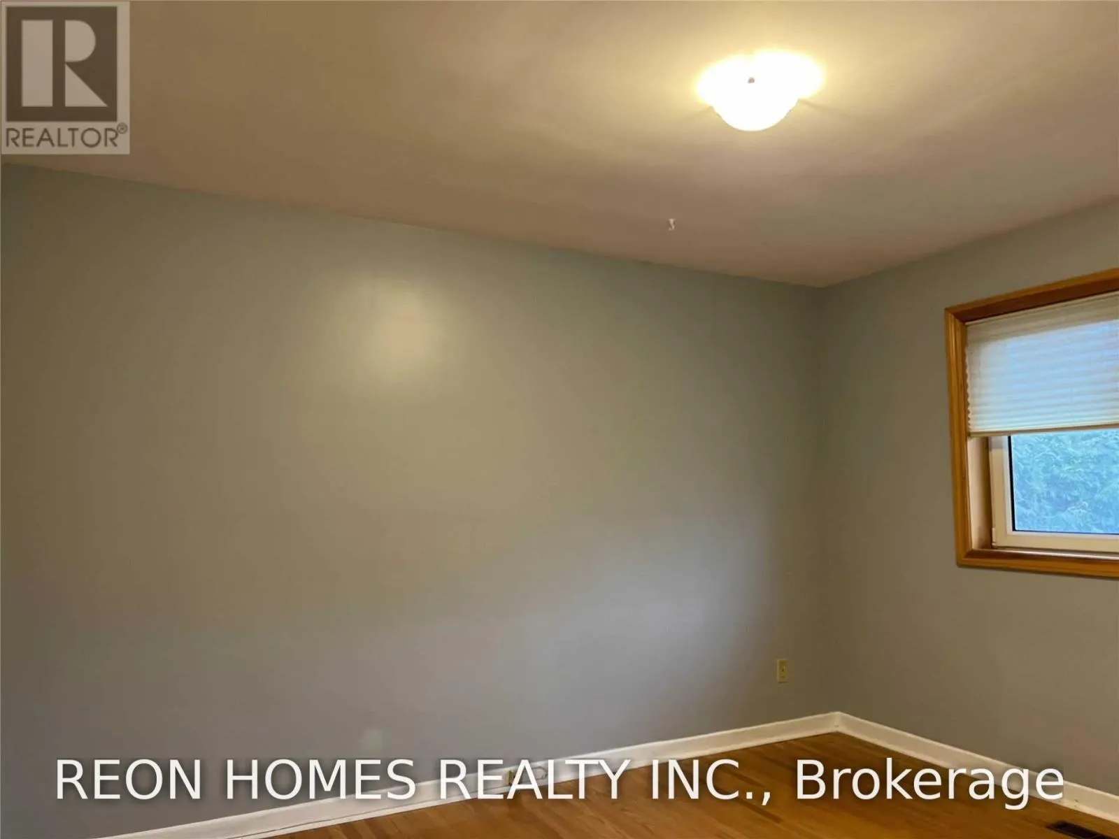 (MAIN) - 21 SENATOR REESORS DRIVE