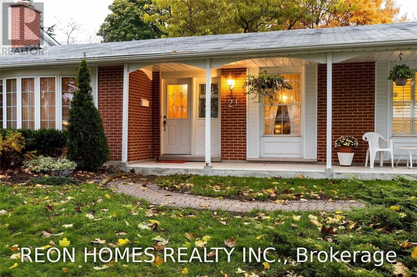 (MAIN) - 21 SENATOR REESORS DRIVE