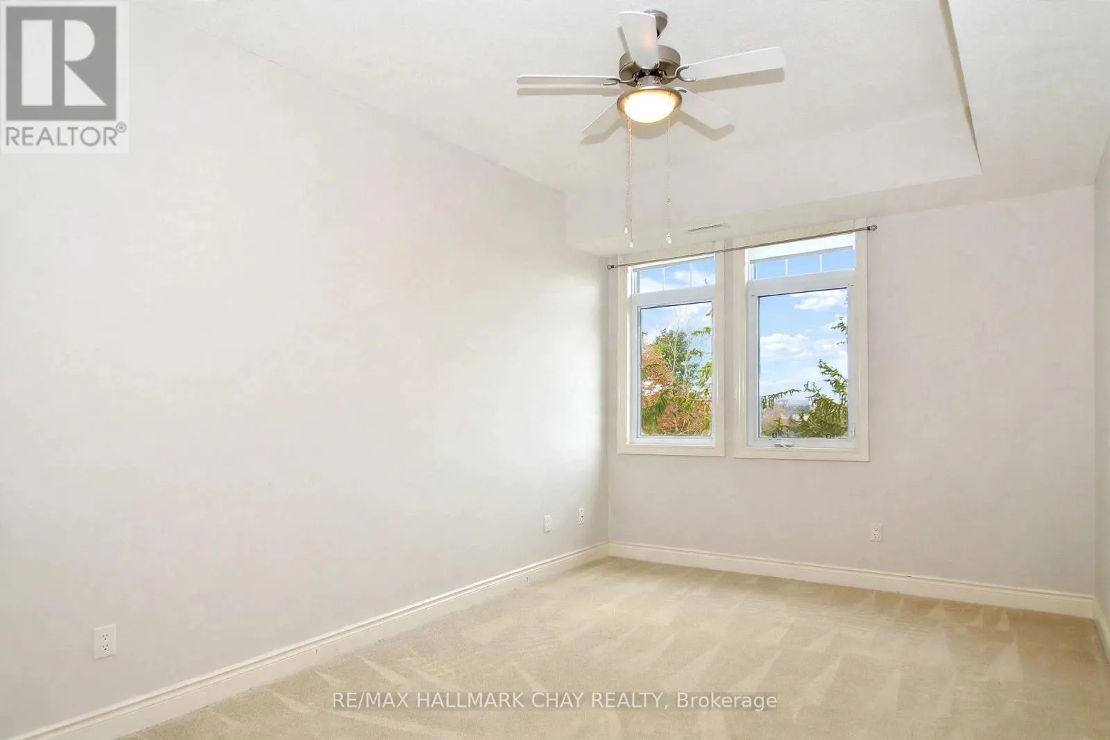 305 - 78 SUNSET BOULEVARD
