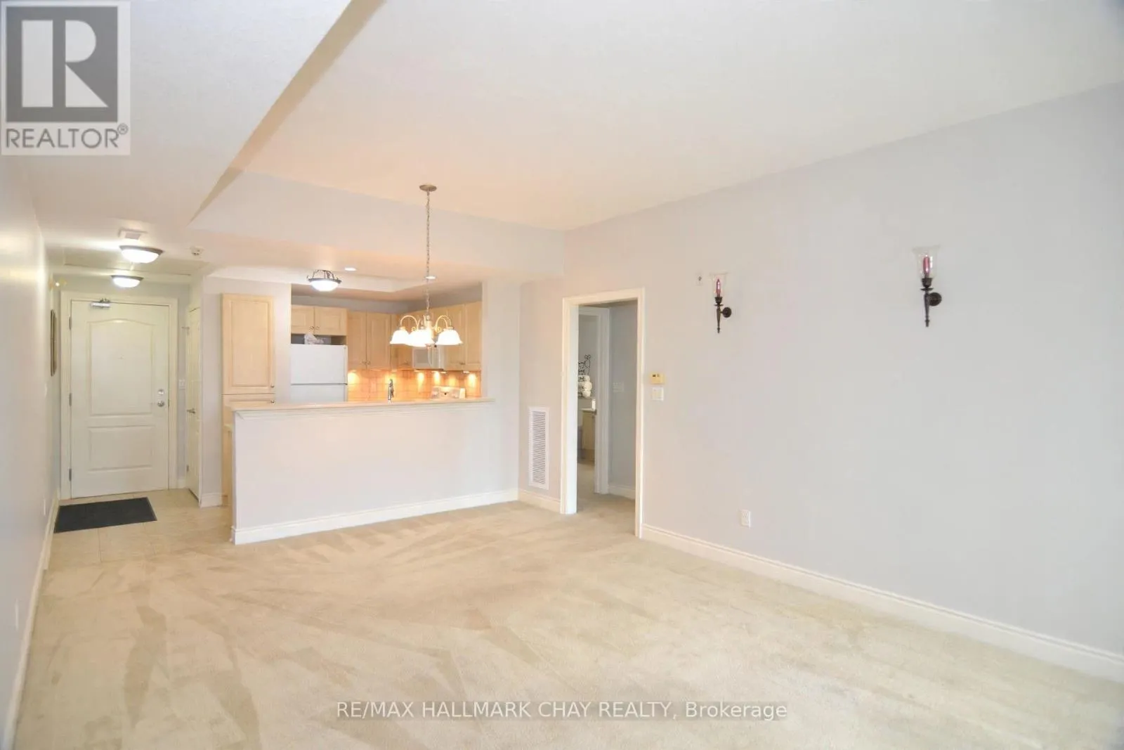 305 - 78 SUNSET BOULEVARD