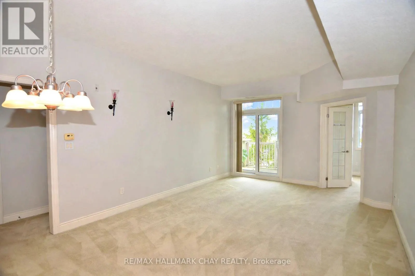305 - 78 SUNSET BOULEVARD