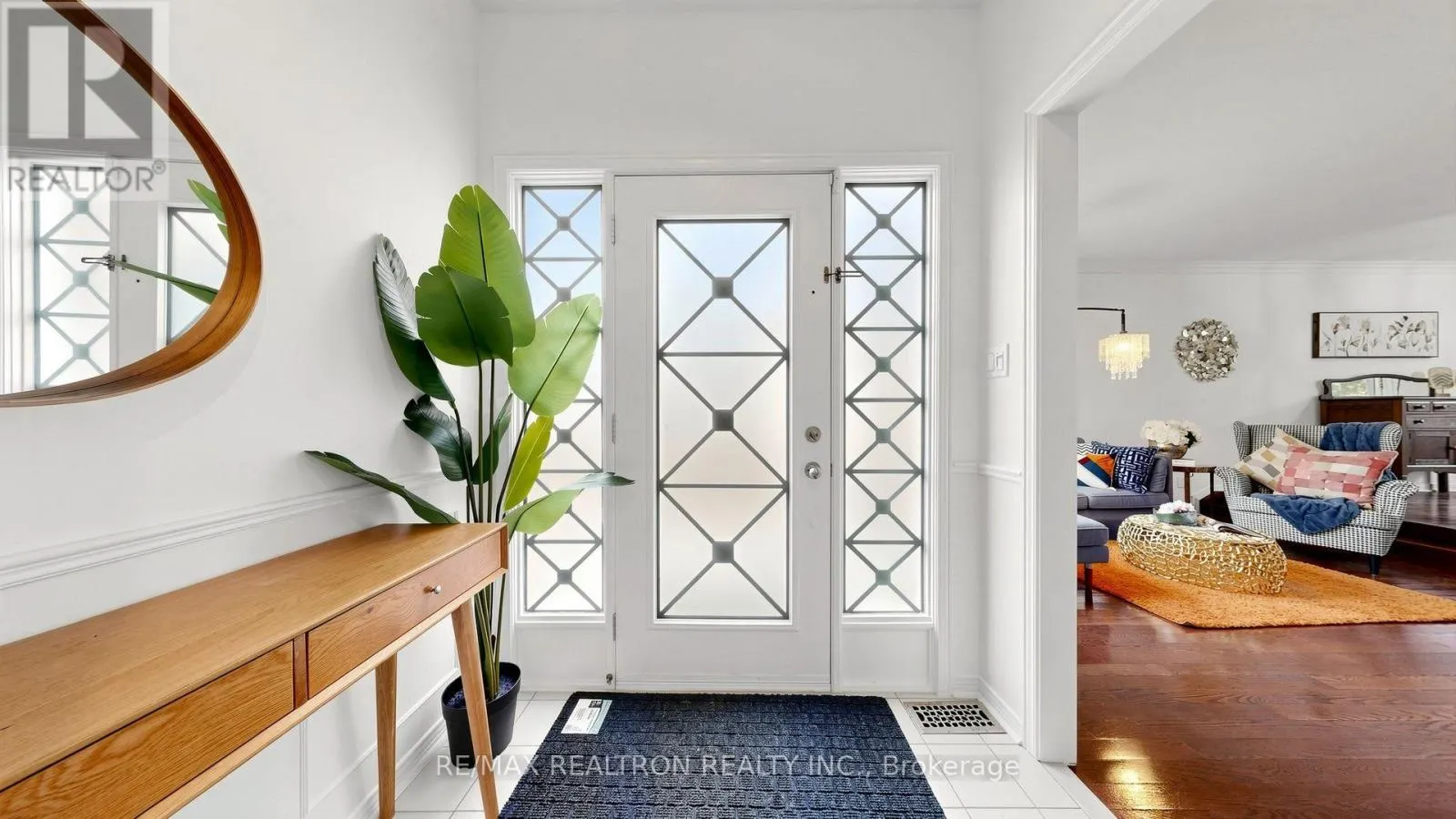 25 WATERBRIDGE LANE