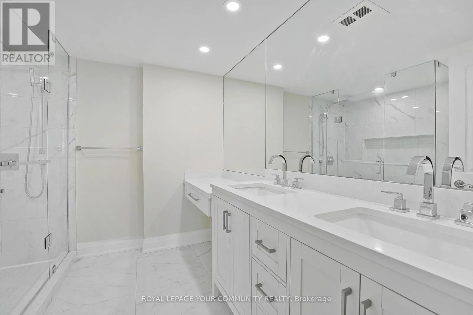 1508 - 120 PROMENADE CIRCLE