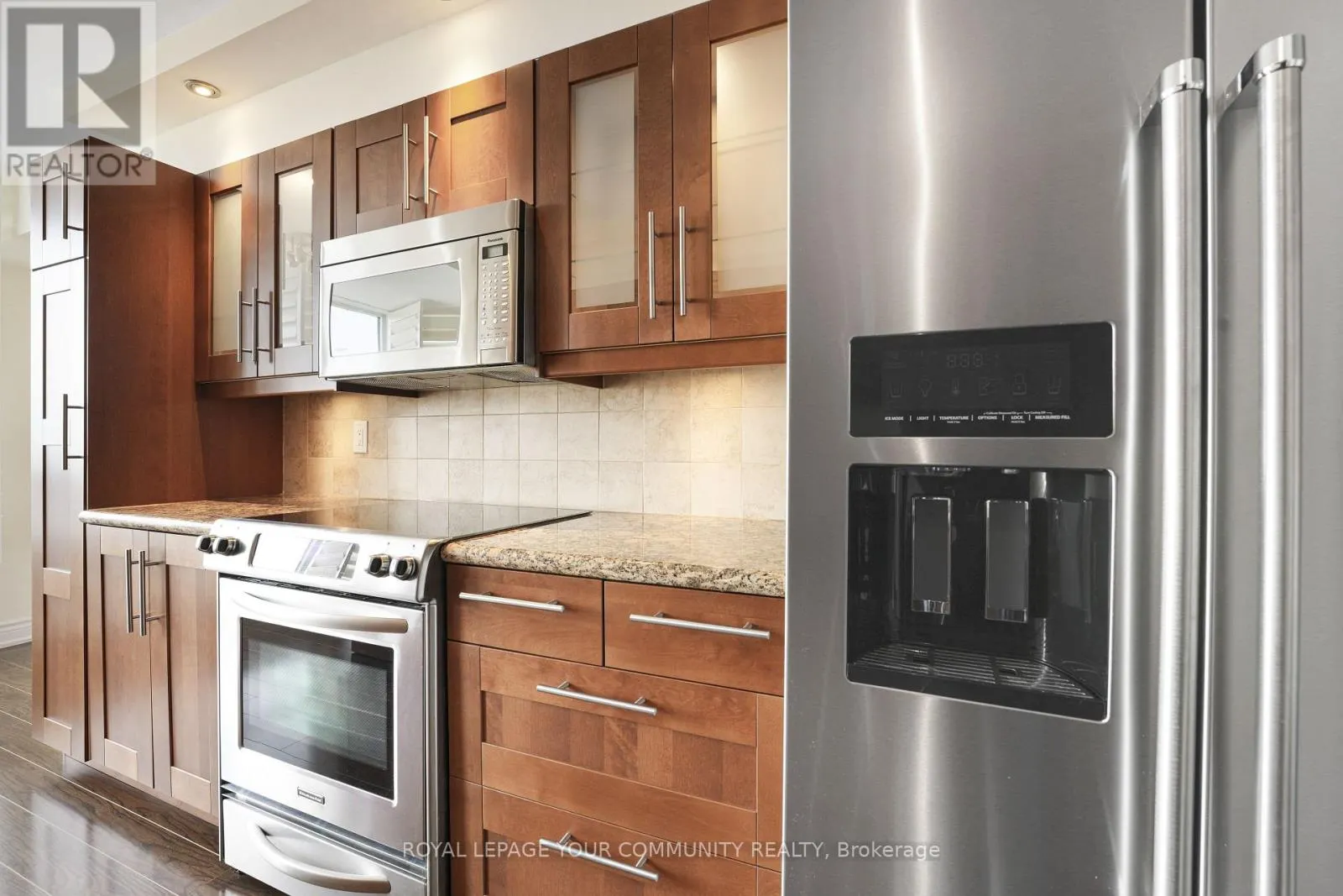 1508 - 120 PROMENADE CIRCLE