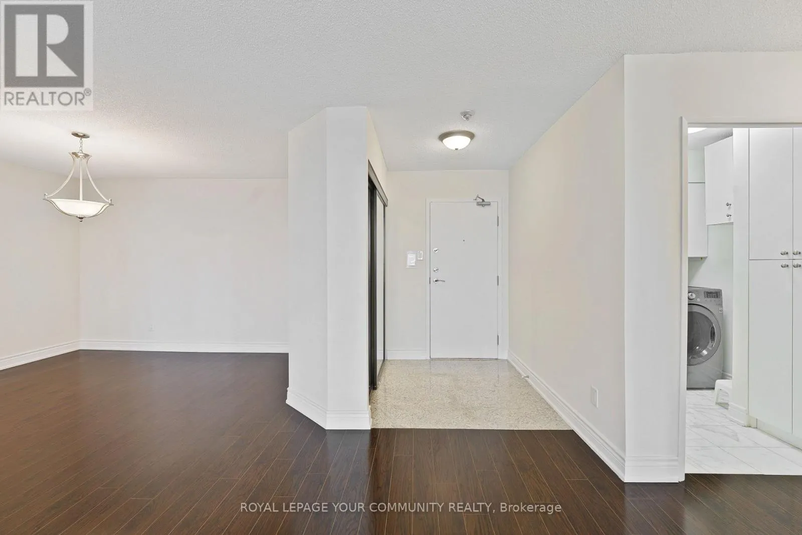 1508 - 120 PROMENADE CIRCLE