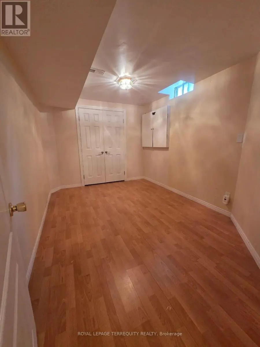 BSMT - 16 ROYAL CHAPIN CRESCENT