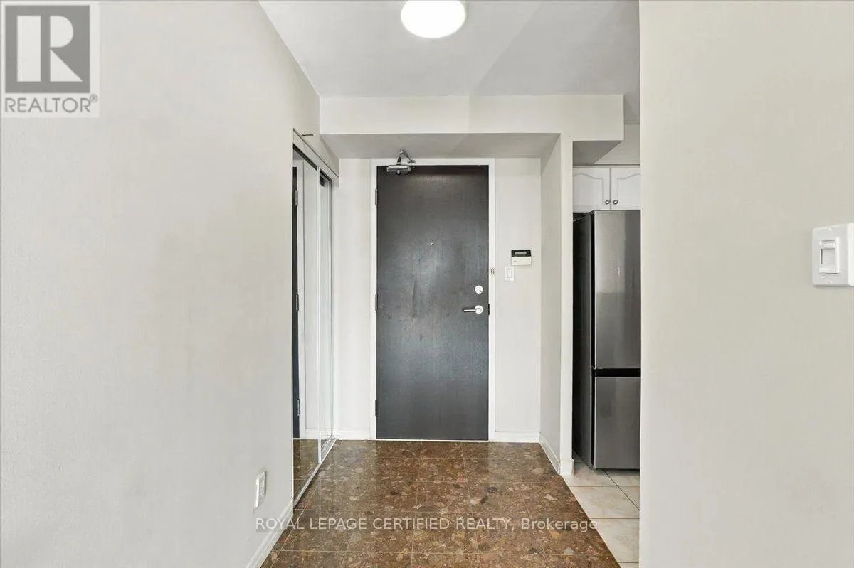 606 - 29 NORTHERN HEIGHTS
