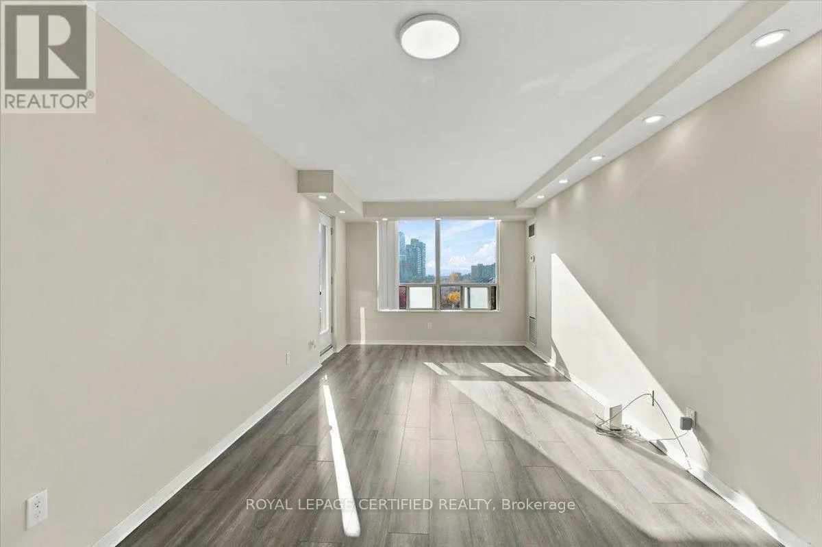 606 - 29 NORTHERN HEIGHTS