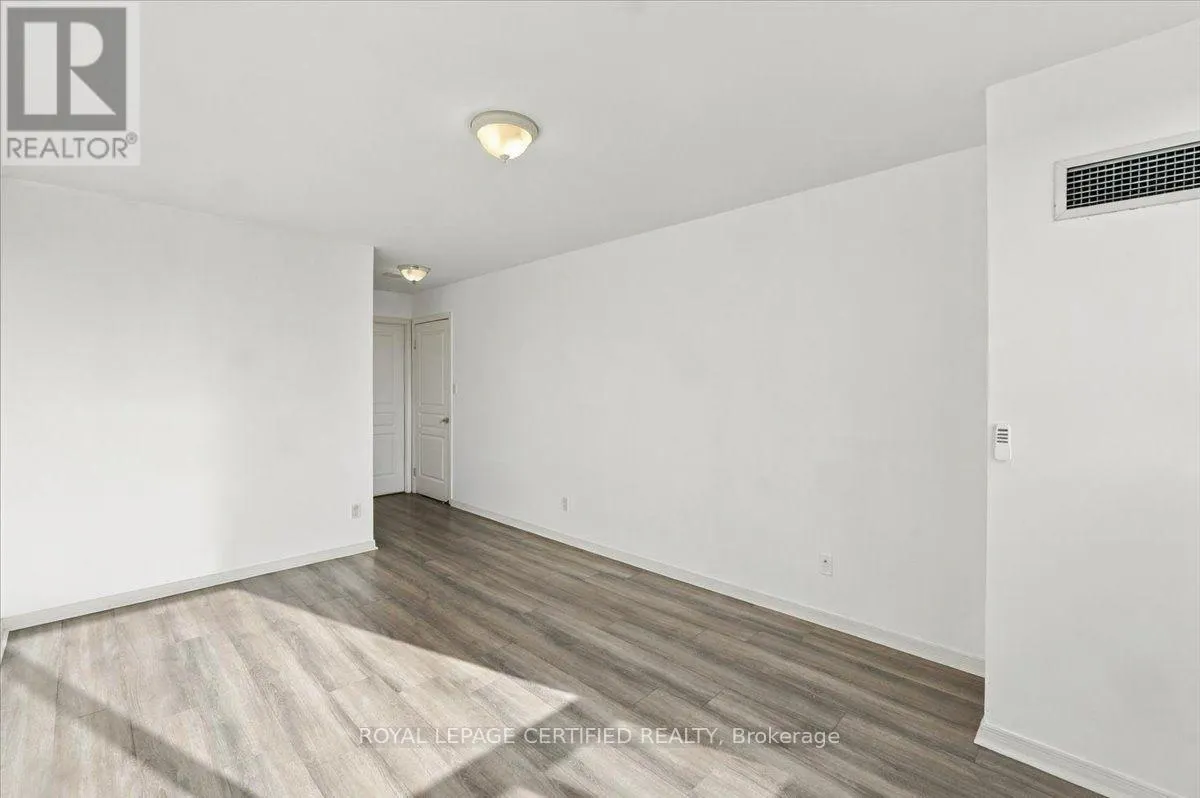 606 - 29 NORTHERN HEIGHTS
