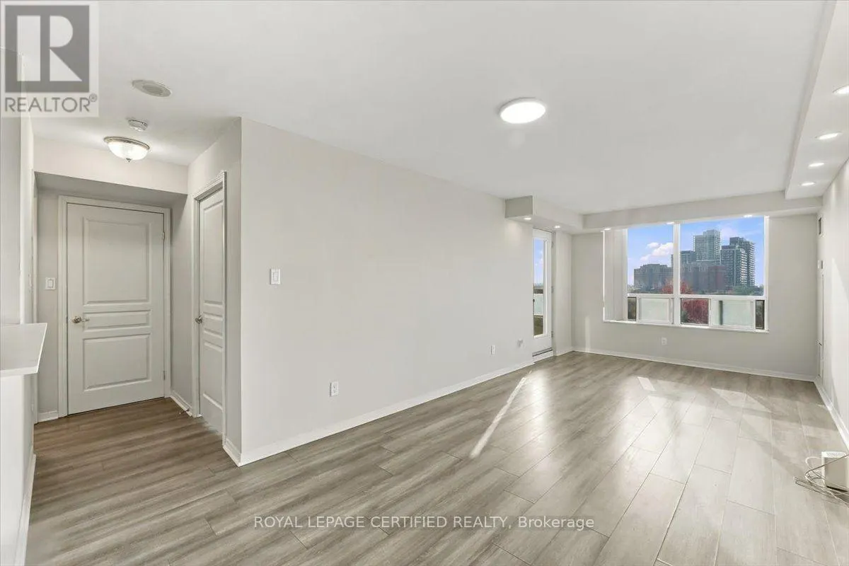 606 - 29 NORTHERN HEIGHTS