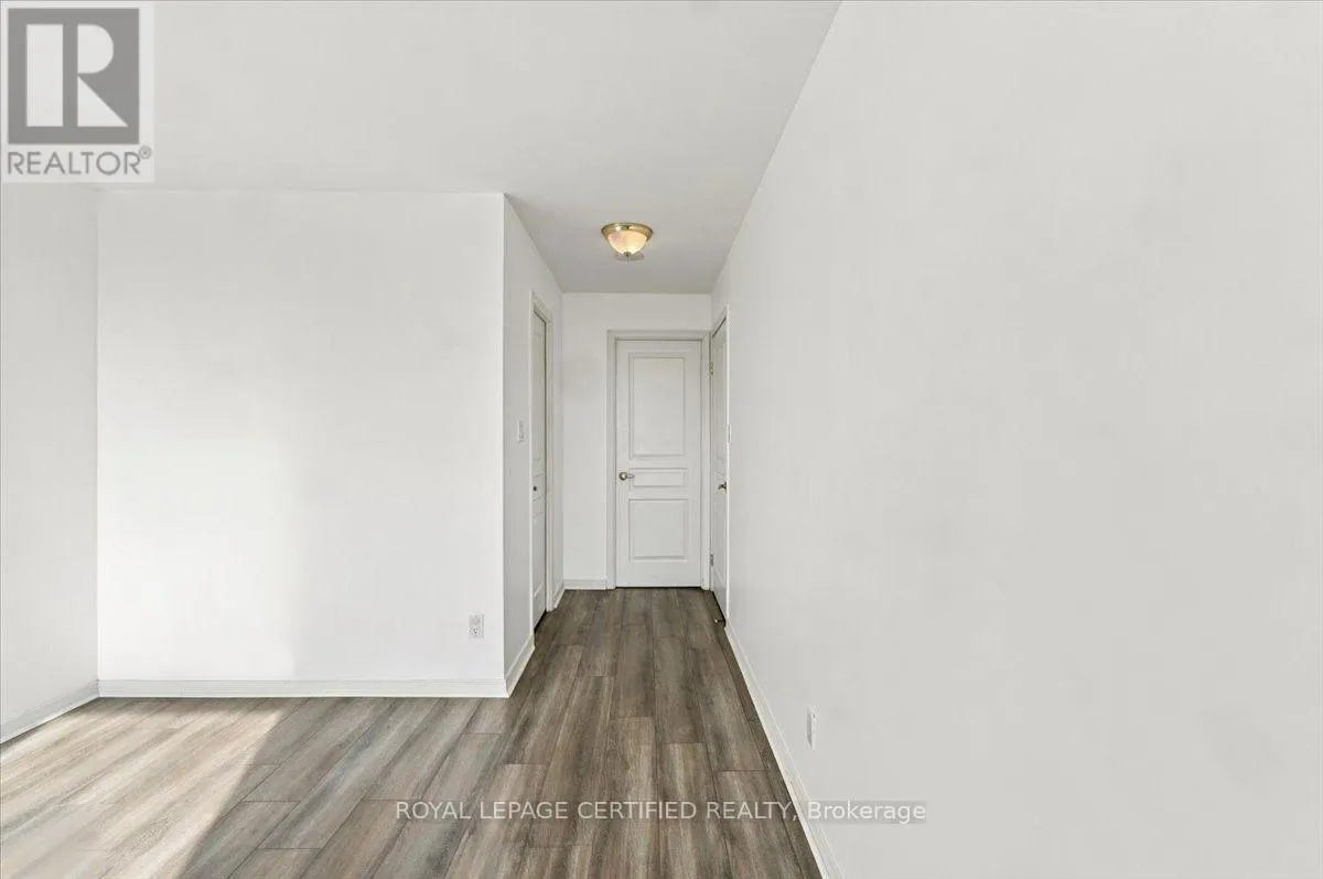606 - 29 NORTHERN HEIGHTS