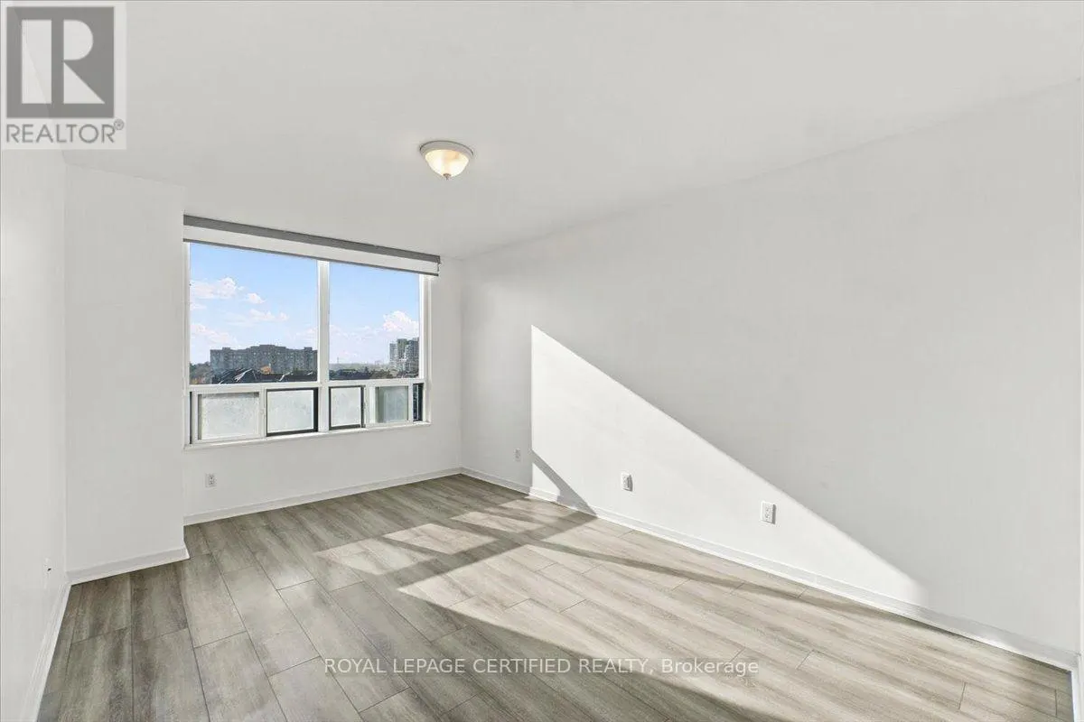 606 - 29 NORTHERN HEIGHTS