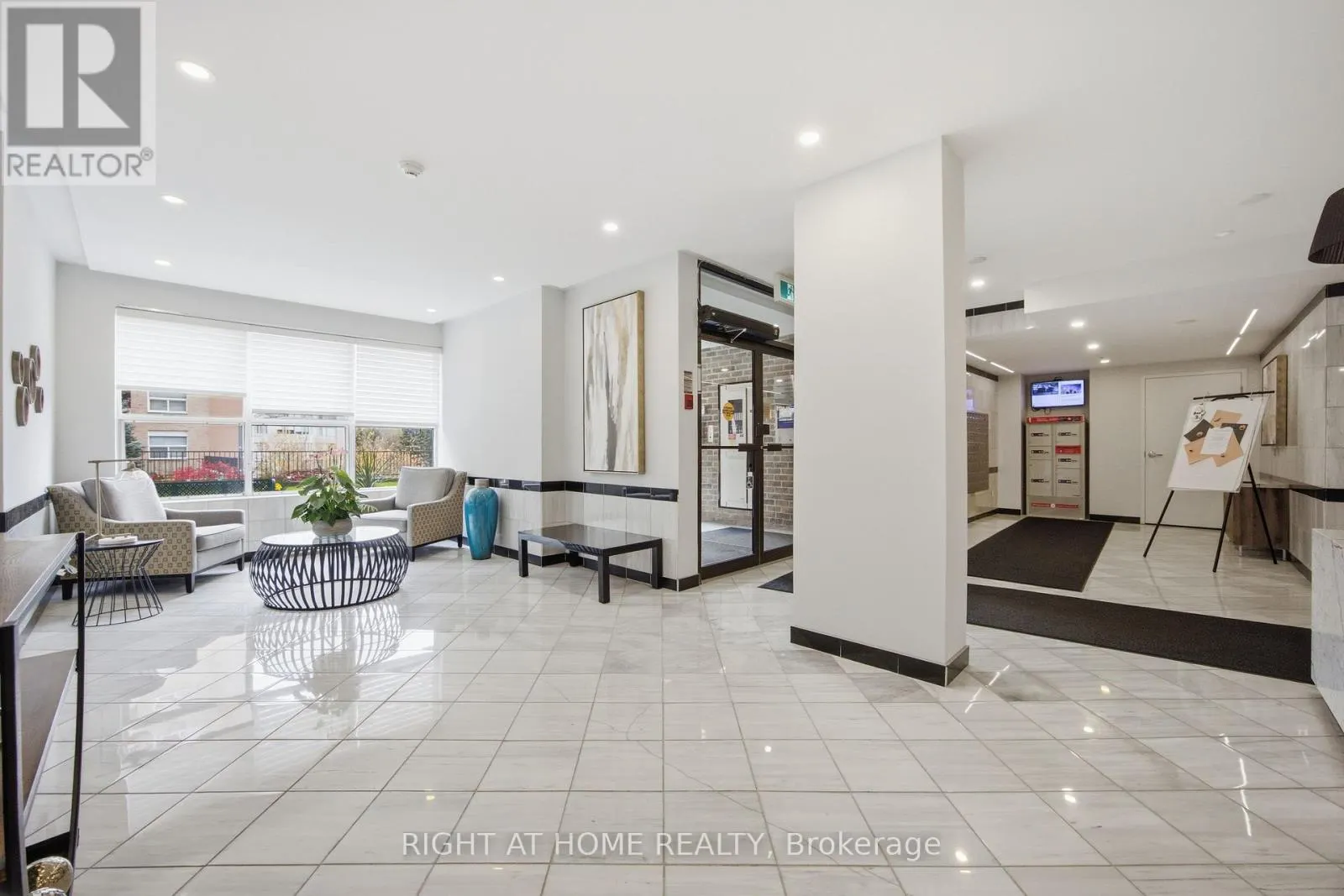 311 - 250 DAVIS DRIVE