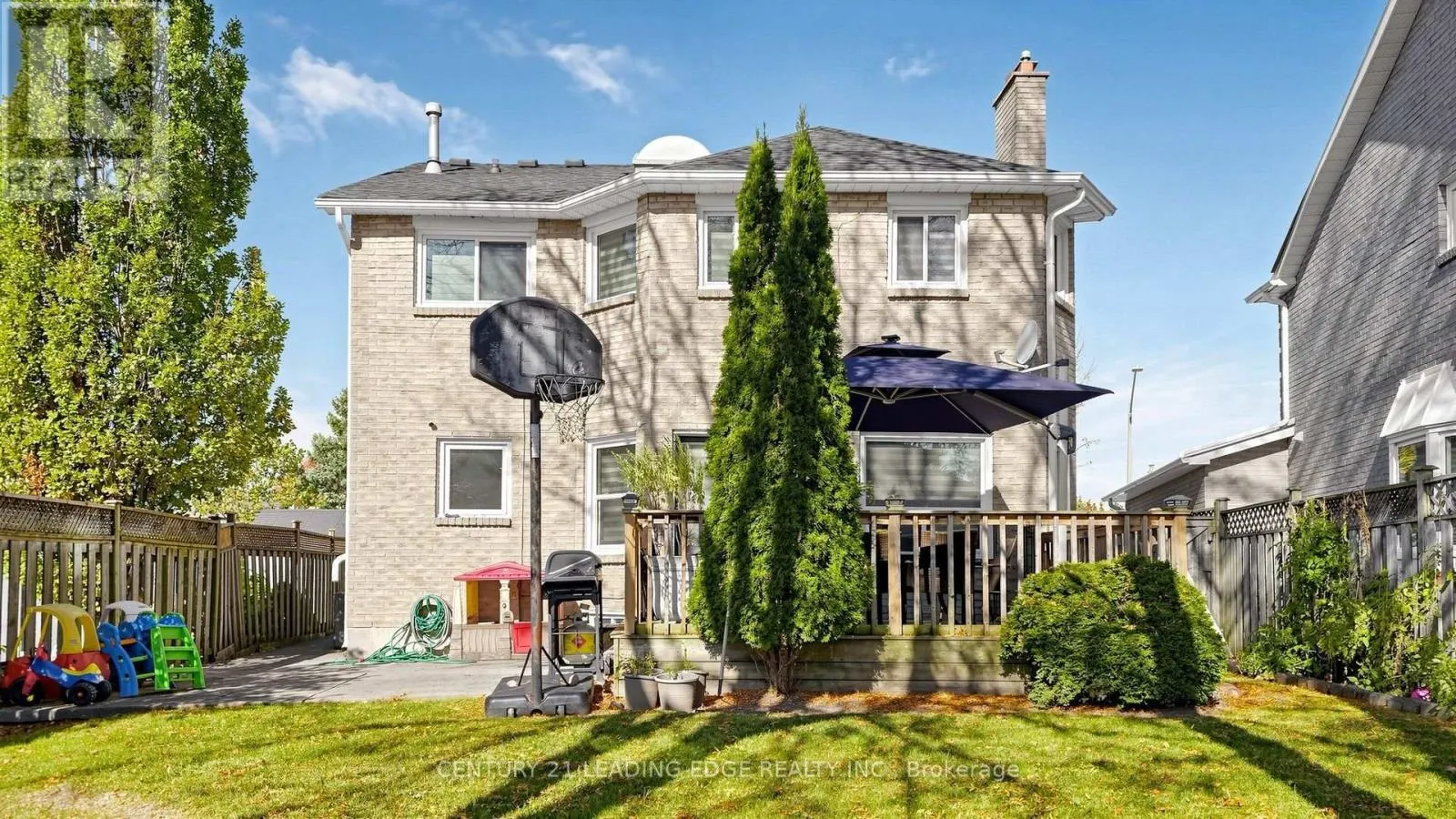 11 LEHMAN CRESCENT