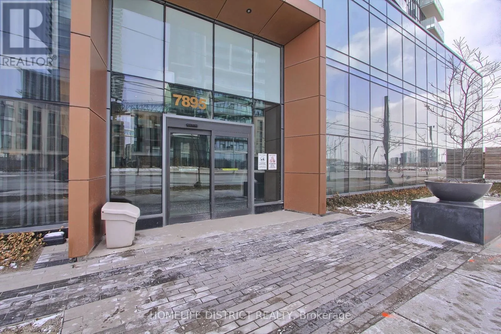 717 - 7895 JANE STREET