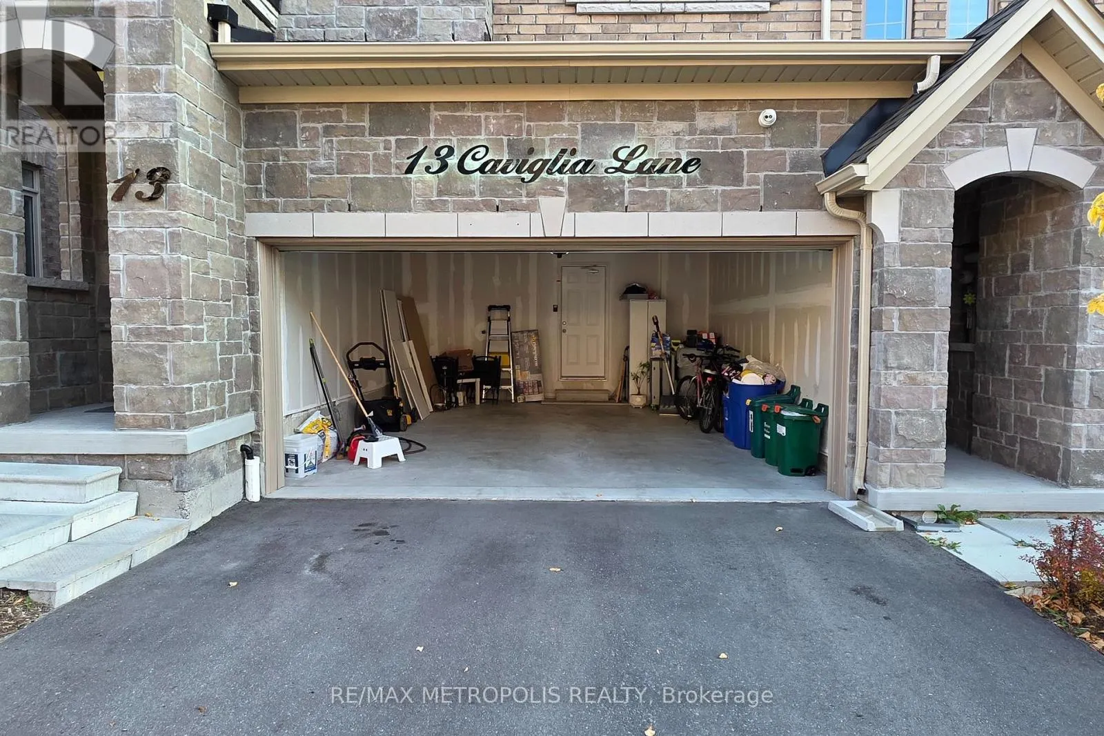 13 CAVIGLIA LANE