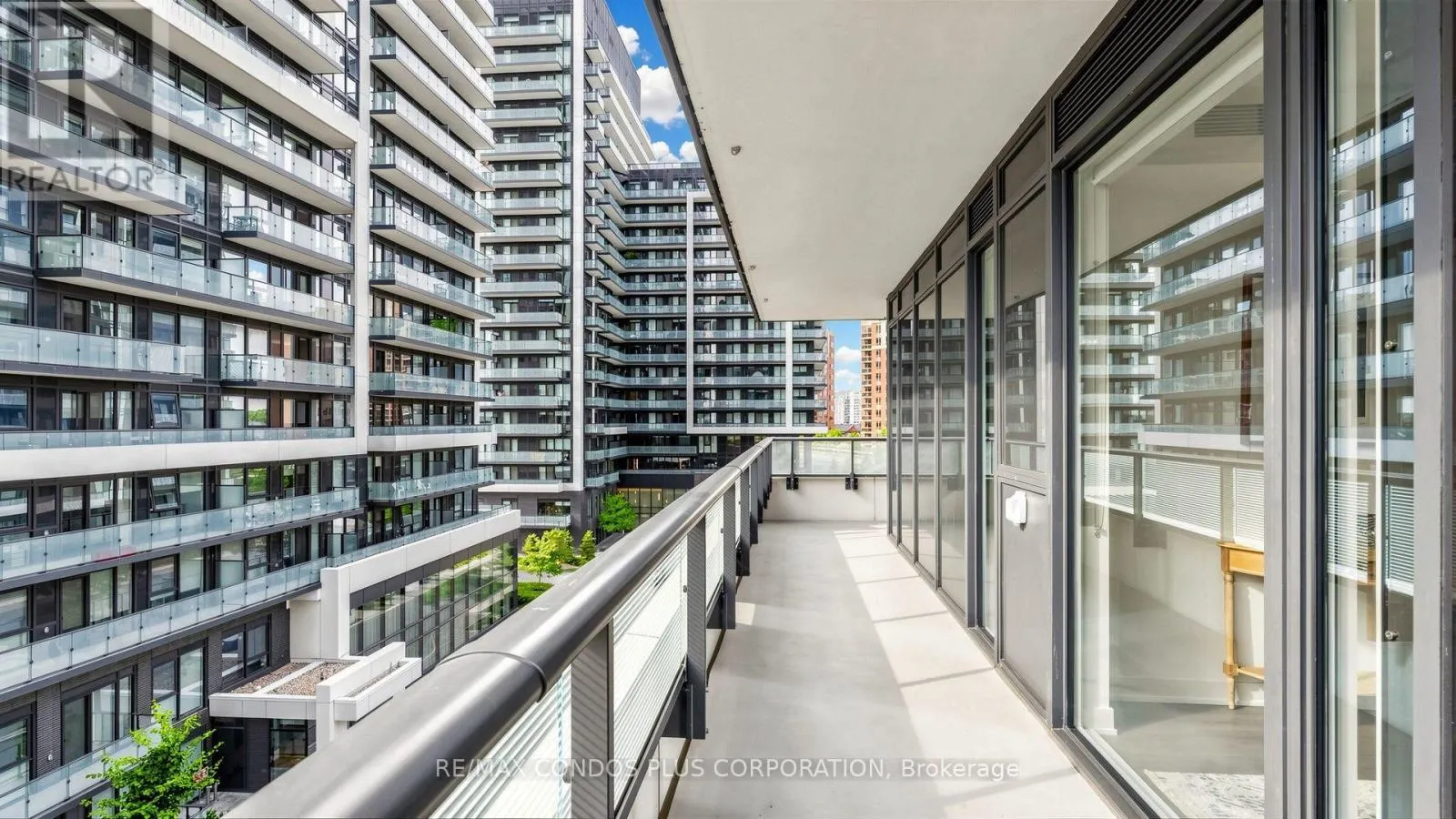 503 - 105 ONEIDA CRESCENT