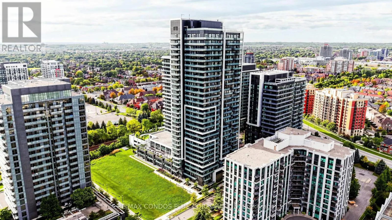 503 - 105 ONEIDA CRESCENT