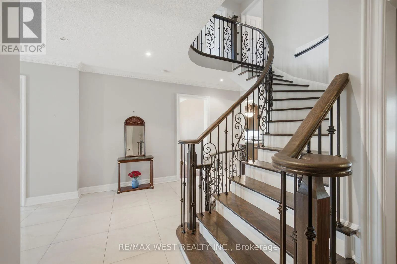 65 BURNHAVEN AVENUE