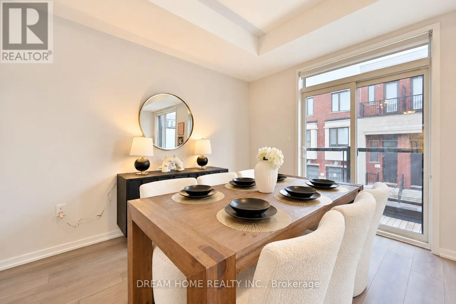 537 MARC SANTI BOULEVARD