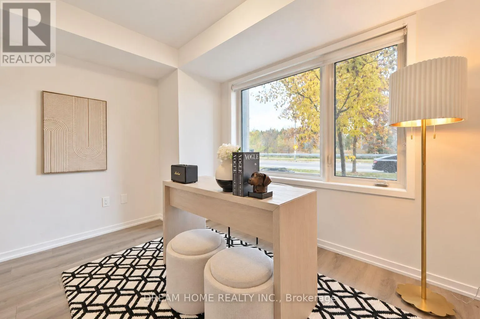 537 MARC SANTI BOULEVARD