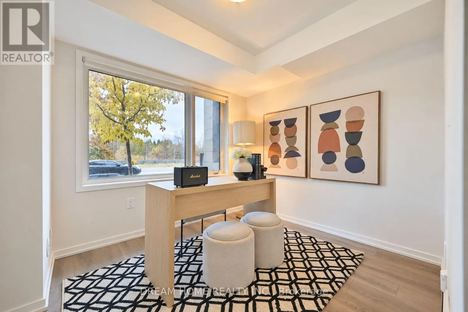 537 MARC SANTI BOULEVARD
