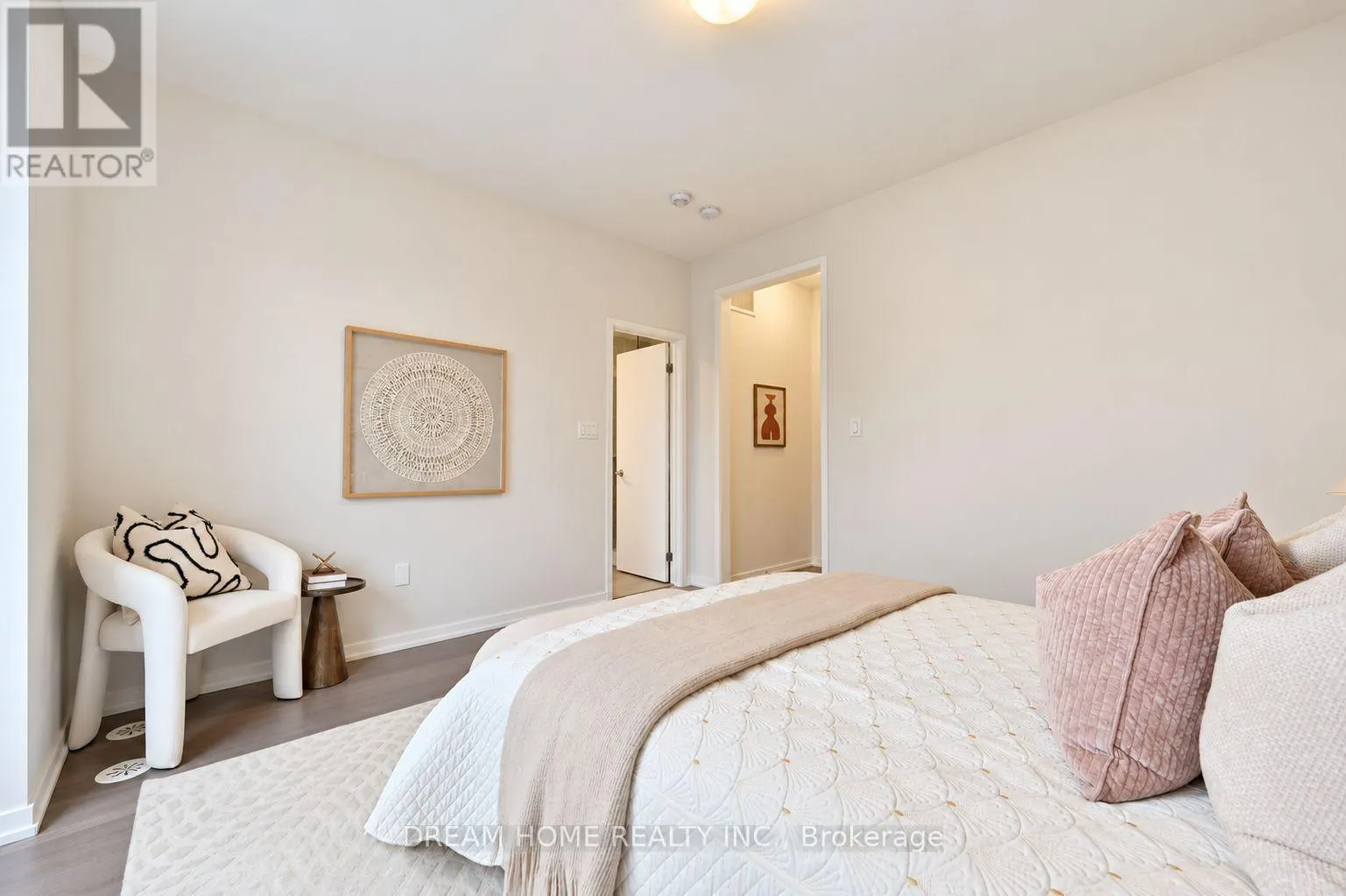 537 MARC SANTI BOULEVARD