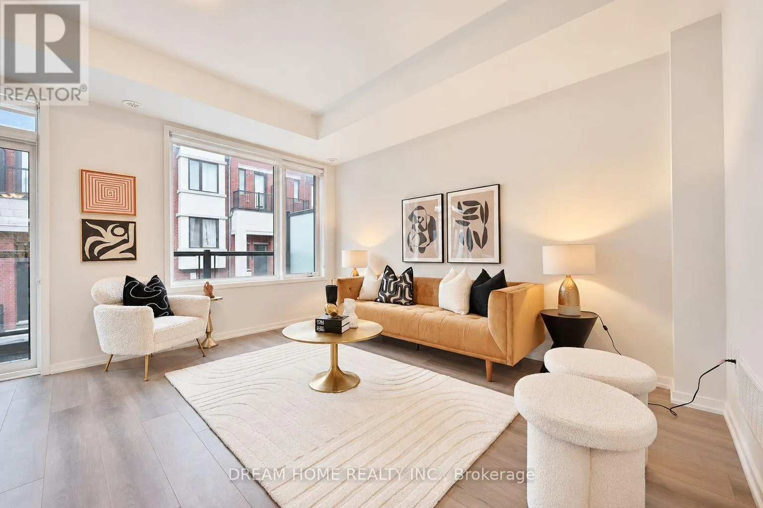 537 MARC SANTI BOULEVARD