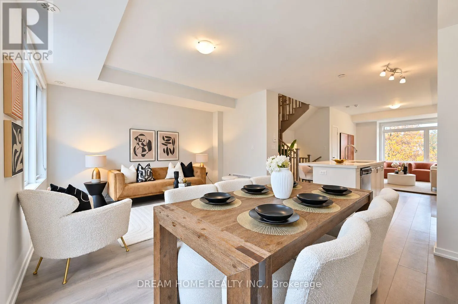 537 MARC SANTI BOULEVARD