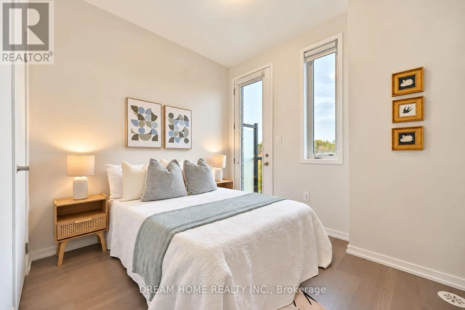 537 MARC SANTI BOULEVARD