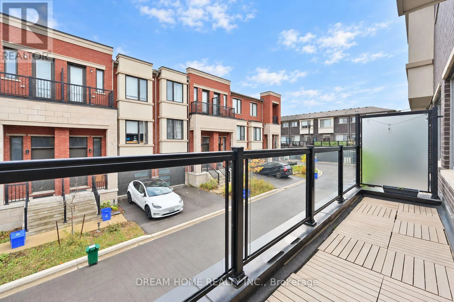 537 MARC SANTI BOULEVARD