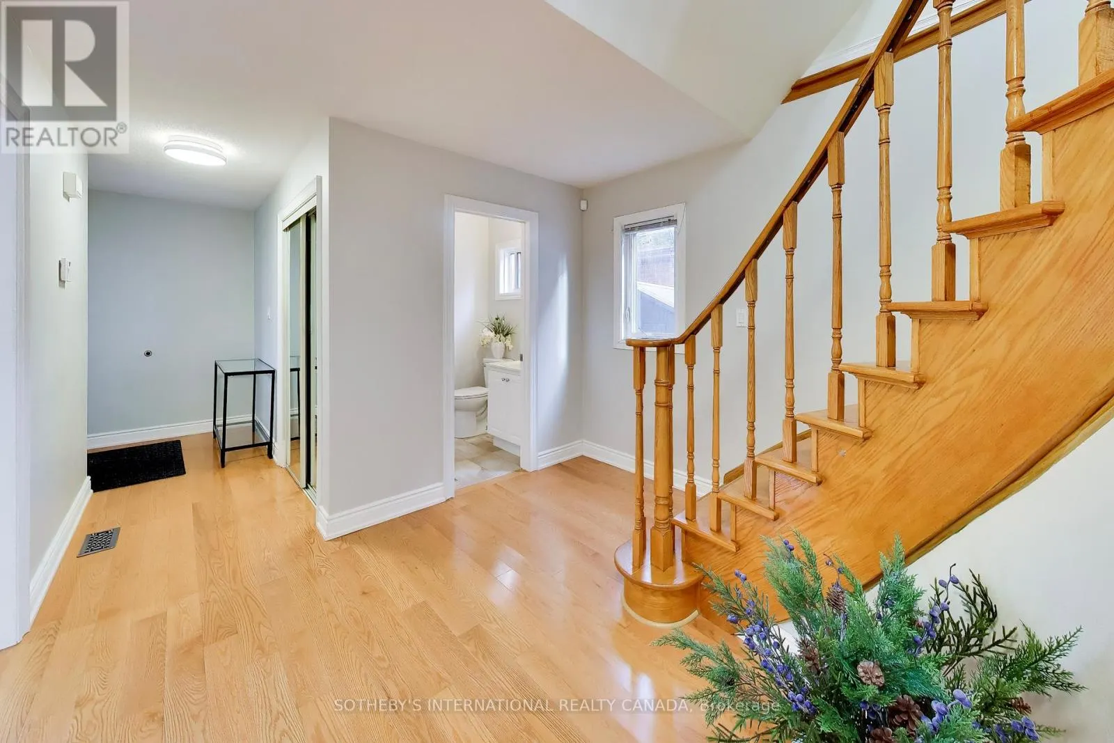 30 BENDAMERE CRESCENT