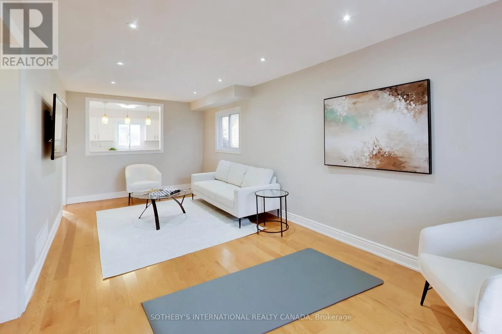 30 BENDAMERE CRESCENT